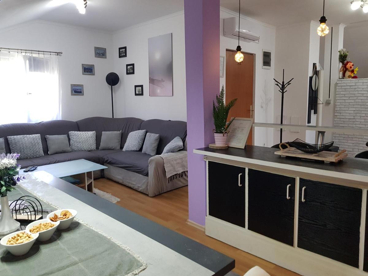Apartman Atelier Karlovac Bagian luar foto