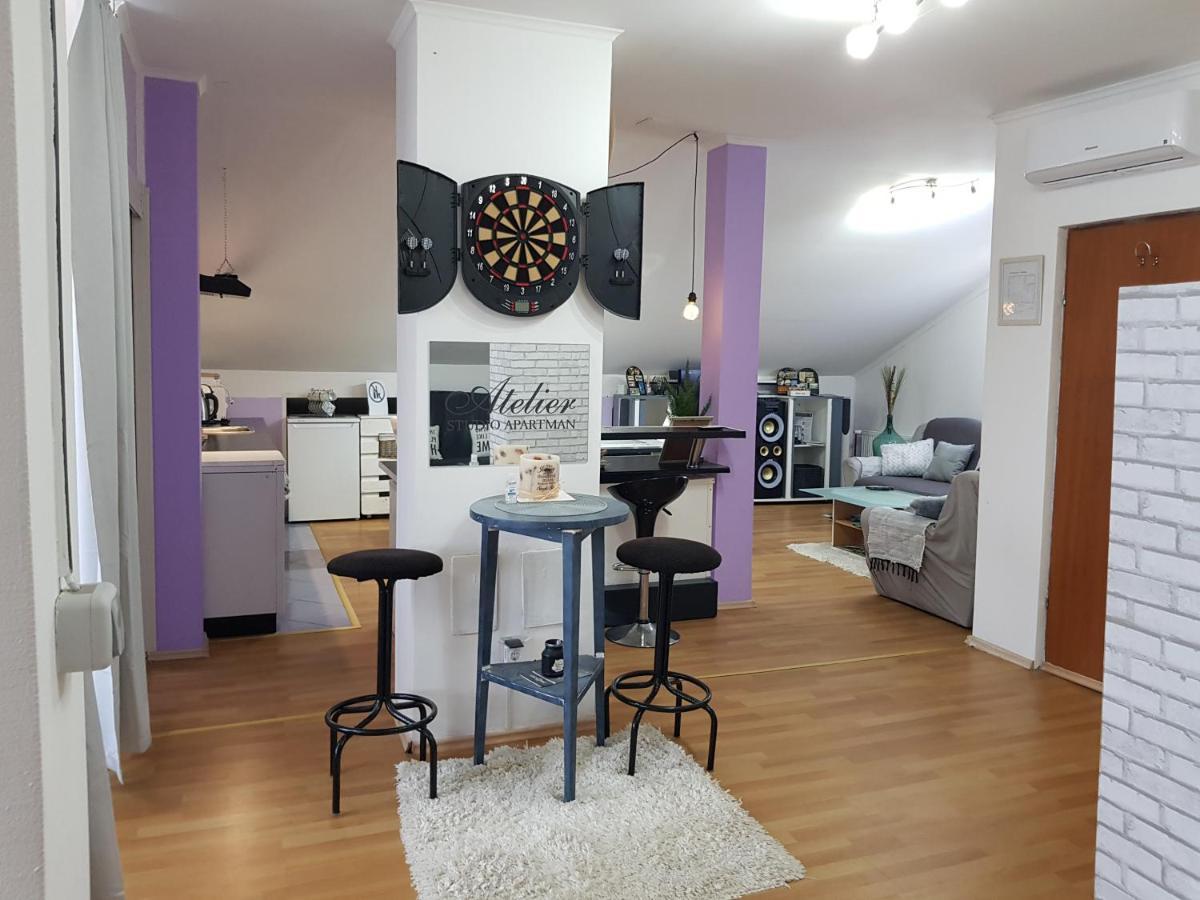 Apartman Atelier Karlovac Bagian luar foto