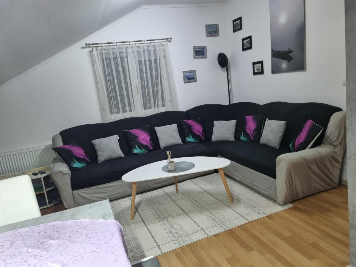 Apartman Atelier Karlovac Bagian luar foto